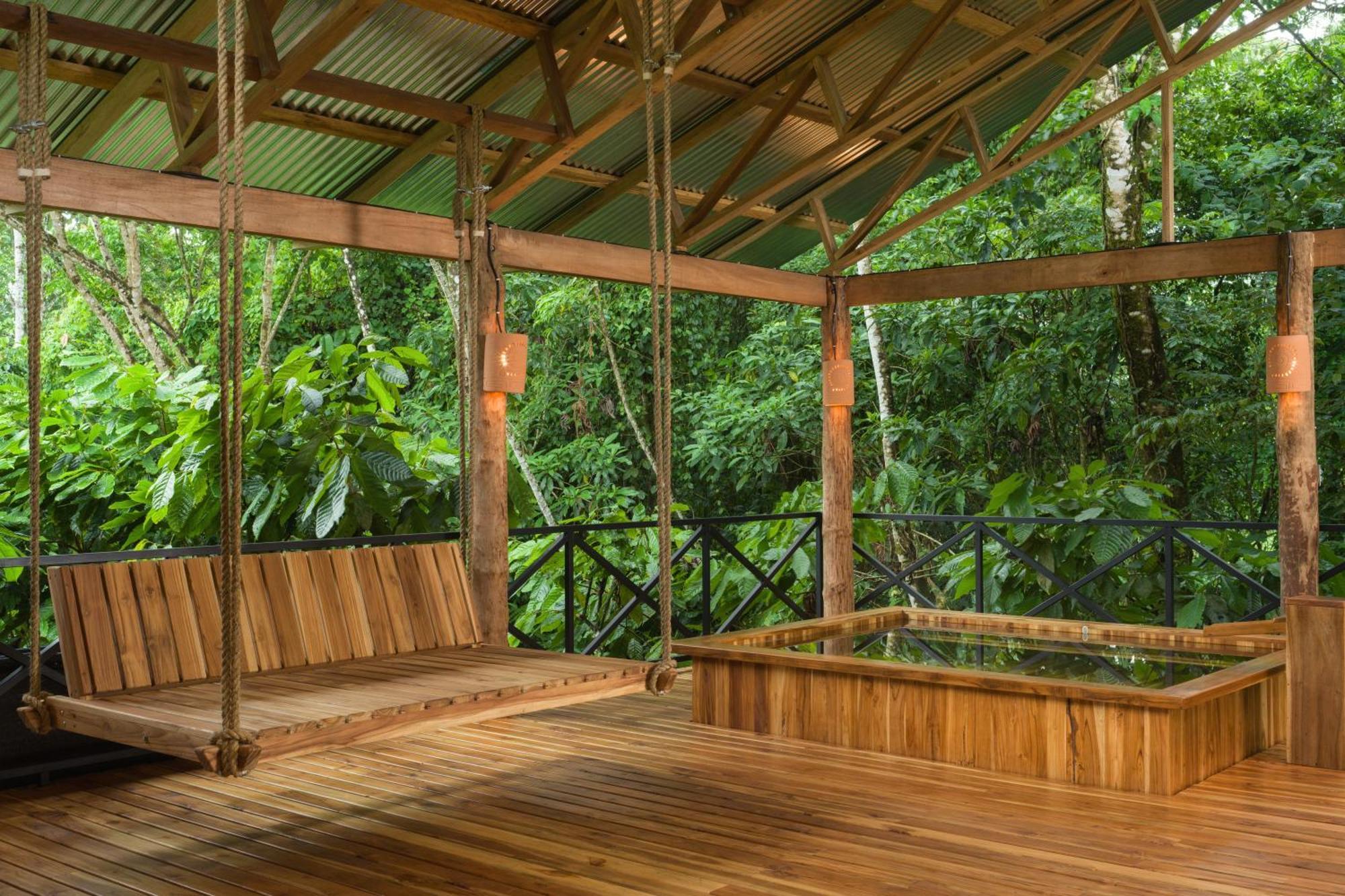 Finca Amistad Cacao Lodge Бихагуа Екстериор снимка